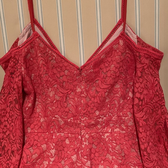 THE JETSET DIARIES RAVA LACE ROMPER SEXY SHOULDER STRAPS FRONT POCKETS LINED S - Picture 12 of 15